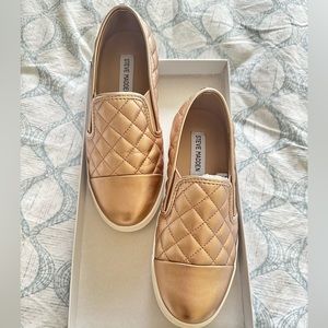 Steve Madden Slip On Shoes Size 5